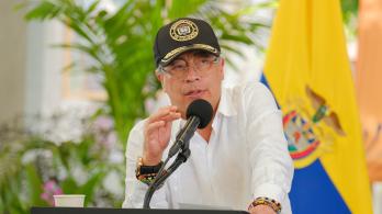 Presidente Petro durante el evento realizado en Puerto Asis, Putumayo, donde se destruyeron 4 mil toneladas de explosivos pertenecientes al grupo armado Coordinadora Nacional Ejército Bolivariano