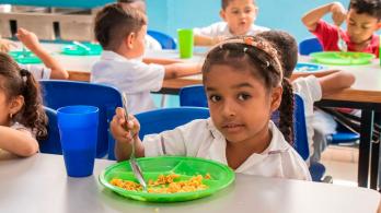 ​​​Más de 8 mil niños, niñas y adol​escentes de Sahagún (Córdoba) se benefician con el programa de alimentación del Gobierno.​