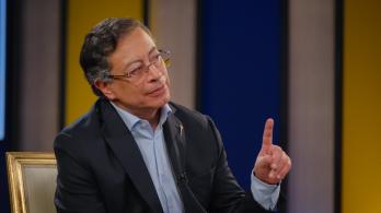Presidente cuestiona la legalidad de la decisión de la CRC 