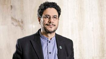 Iván Cepeda confirma que seguirá en consultas y exige certificación del CNE sobre naturaleza de la votación