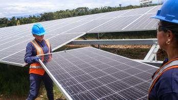 Colombia invertirá $8,35 billones para llevar energía solar gratuita a 1,3 millones de hogares de estratos 1, 2 y 3