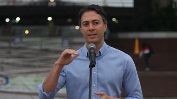 Daniel Quintero se retira de la consulta del Pacto Histórico