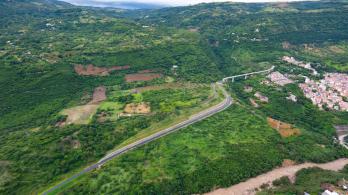Obra vial.