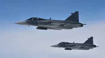 Los cazas Saab JAS 39 Gripen de la Fuerza Aérea Sueca participan en el ejercicio de la OTAN como parte de la misión de policía aérea de la OTAN, en el espacio aéreo soberano de los miembros de la Alianza.