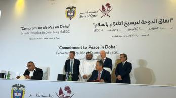 Gobierno y Ejércita Gaitanista firman nuevos acuerdos en Doha.