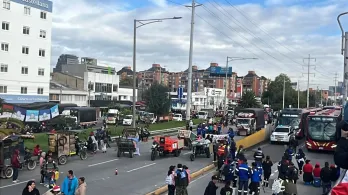 Recicladores salen a protestar contra decreto de la alcaldía que afectaría su labor en Bogotá 