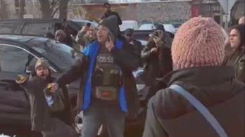 Denuncia contra agente del ICE. / Fotos: Redes sociales.