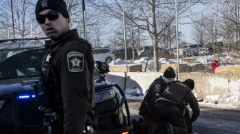 Memorando de ICE autoriza entradas forzadas sin orden judicial