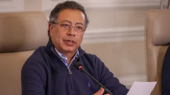 Presidente responde críticas del sector constructor: "salario vital no eleva sustancialmente el precio de la vivienda"