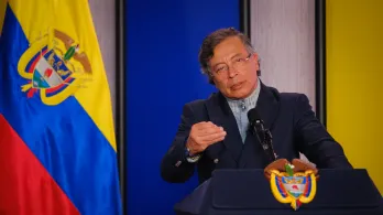 Petro defiende Emergencia Económica y Salario Mínimo Vital