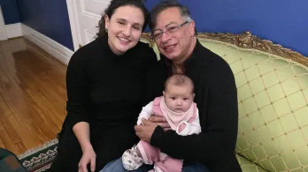 Desde Washington, el presidente Petro invita a defender la democracia.