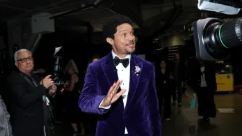 Trevor Noah asiste a la 68.ª edición de los premios GRAMMY en el Crypto.com Arena el 1 de febrero de 2026 en Los Ángeles, California.