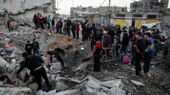 Israel continúa con atacando Gaza y demoliendo edificios a pesar del alto al fuego