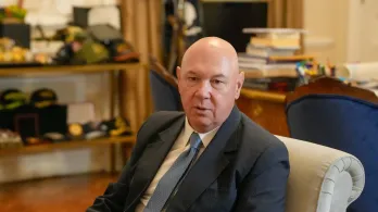 John McNamara se despide como encargado de negocios de EE. UU.