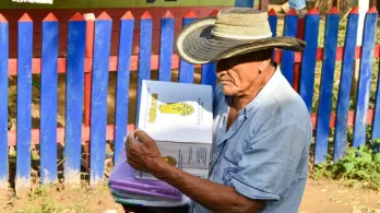 Donación en Córdoba. / Foto: Presidencia.