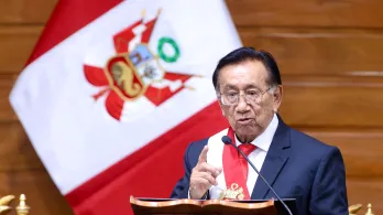 José María Balcázar asume como Presidente de Perú tras destitución de su antecesor