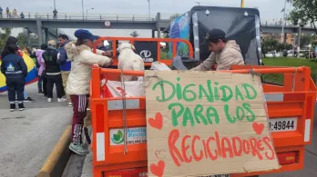 Recicladores en Bogotá. / Foto: Radio Nacional.