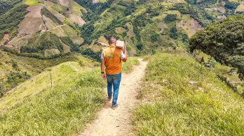 14 congresistas investigados por ocupar baldíos de la nación.
