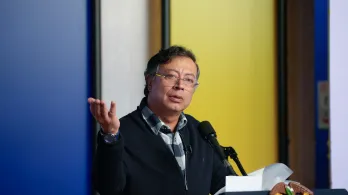 "La salud es un derecho, no un negocio": presidente Petro sobre liquidación de las EPS en quiebra 