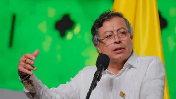 Fondos privados de pensiones habrían sacado USD 2.400 millones del país