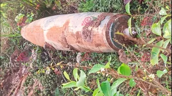 Bomba hallada en frontera de Colombia con Ecuador. / Foto: RTVC
