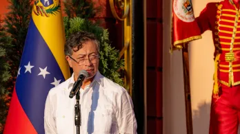 Traslado de ahorro a Colpensiones: Petro responde a Oviedo