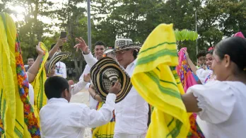 Colombia redujo pobreza multidimensional: 793.000 personas menos.