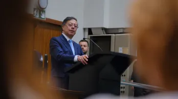 Energía fósil arruina la agricultura y la industria: presidente Petro