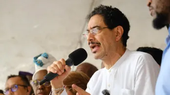 Medios han tomado partido por la extrema derecha: Iván Cepeda