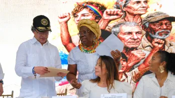  Petro anuncia recorte a los más ricos y nueva reforma tributaria