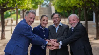 Petro: paz en Medio Oriente abre la puerta a la descarbonización