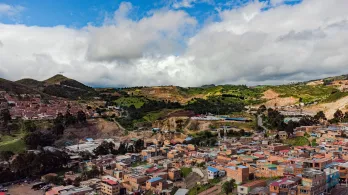 Pobreza Multidimensional en Colombia bajó a 9,9% en 2025