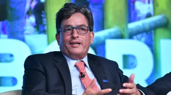 Reaparece Carrasquilla pidiendo un "sustico fiscal" para Colombia