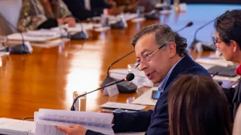 “Nadie debe vender su voto, ni Colombia está en venta”: presidente Petro rechaza injerencia de Ecuador en las elecciones presidenciales