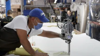 Comienza una fase de mayor industrialización del país: Petro