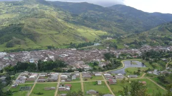 Enfrentamiento entre comunidades indígenas Misak y Nasa deja seis muertos y 65 heridos en el Cauca