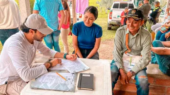 350.000 familias colombianas reciben título de propiedad bajo el gobierno del presidente Petro