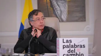 Presidente Petro desmiente versiones sobre supuestas órdenes para detener operaciones militares