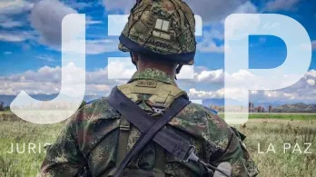 La JEP ratifica condenas a exguerrilleros y militares por crímenes de guerra en Colombia