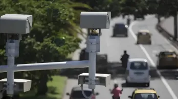 Carros “cazafotomultas” tendrán nuevas reglas para imponer comparendos