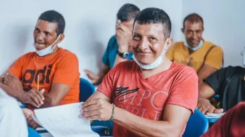 Más allá de las letras: el reto de alfabetizar a millones de colombianos