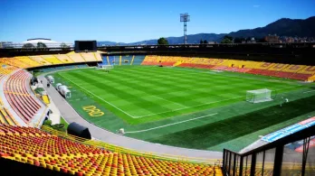 ¿Qué está pasando con El Campín? Investigan el deterioro de la gramilla tras la suspensión de partidos. Foto: Alcaldía de Bogotá.