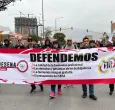 Trabajadores y aprendices del SENA bloquean la Calle 13