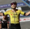Wout van Aert ganó la última etapa y Tadej Pogacar se coronó campeón del Tour