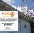 Leticia con cabina de Radio Nacional de Colombia. / Fotos: RTVC.