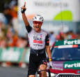 Jay Vaine ganó la sexta etapa de La Vuelta y un noruego es el nuevo líder de la prueba