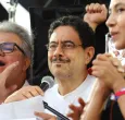 Así funciona la maquinaria de la desinformación contra Iván Cepeda.