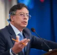 "No queremos cambiar la constitución, queremos agregarle dos capítulos": presidente Petro