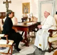 Papa-Francisco-junto-a-la-primera-dama-Veronica-Alcocer.jpg