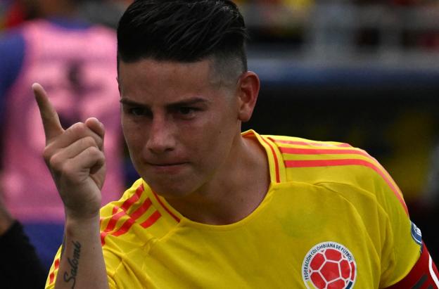 Colombia ante Argentina. / Foto: AFP.